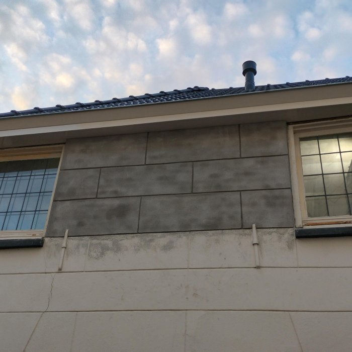 Gevel na herstel en nieuw gevelstucwerk bij renovatie aan de Grootestraat in Oldenzaal.