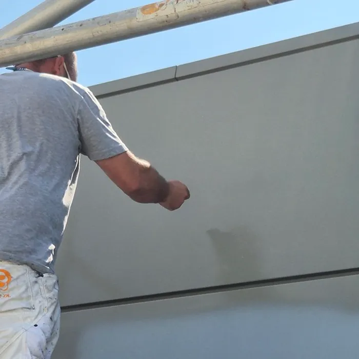Medewerker van Bonke & Zn. aan het werk bij project Marssteden