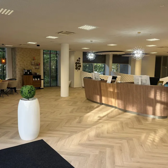 Receptieruimte na renovatie bedrijfspand voormalige Rabobank De Kalter 2 Haaksbergen